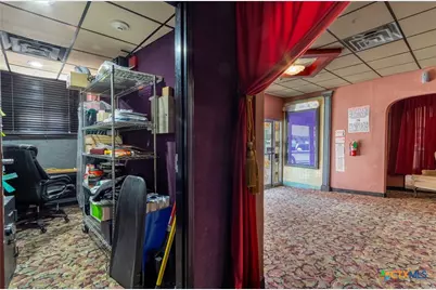 219 E Central Avenue, Belton, TX 76513 - Photo 39