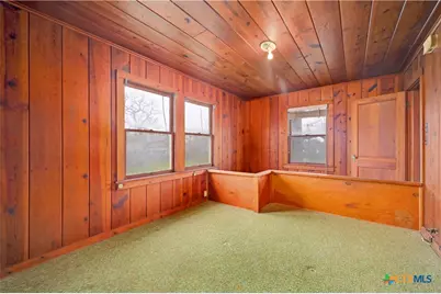 222 Myrtle Avenue, Luling, TX 78648 - Photo 33