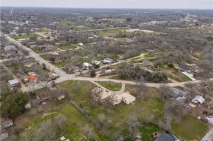 222 Myrtle Ave, Luling, TX 78648 - Photo 45