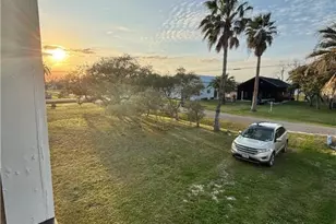 707 W Monroe Ave, Port O'Connor, TX 77982 - Photo 5