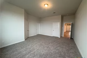 1229 Dowdy Dr, Belton, TX 76513 - Photo 3