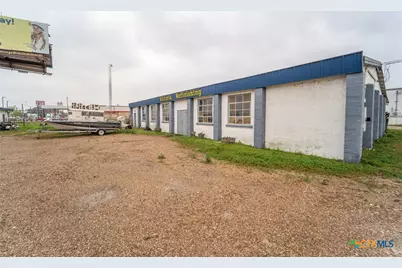 3505 Houston Highway, Victoria, TX 77901 - Photo 13