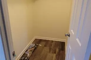 703 W Oakland Ave, Seadrift, TX 77983 - Photo 25