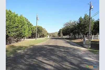 10784 Highview Drive, Belton, TX 76513 - Photo 11