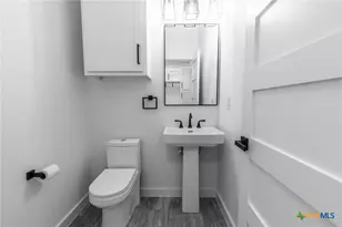 110 Lake Village Rd, Seguin, TX 78155 - Photo 31