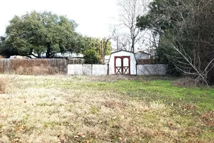 112 College Ave, Oglesby, TX 76561 - Photo 7