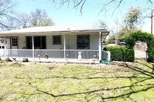 112 College Ave, Oglesby, TX 76561 - Photo 3