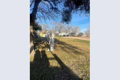 1610 South Third Street, Ganado, TX 77962 - Photo 17
