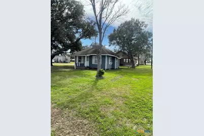 1610 South Third Street, Ganado, TX 77962 - Photo 9