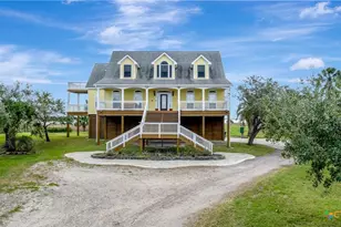 000 Big Dukes Ranch, Port Lavaca, TX 77979 - Photo 3