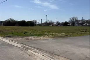 1900 N Austin St, Seguin, TX 78155 - Photo 5