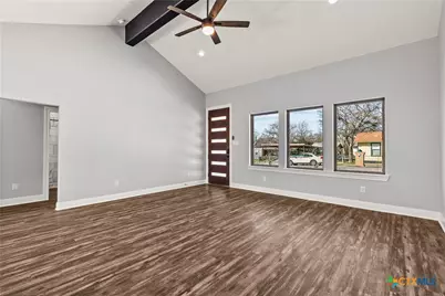 209 Troell Street, Seguin, TX 78155 - Photo 7