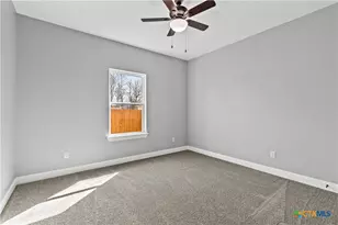 209 Troell St, Seguin, TX 78155 - Photo 21