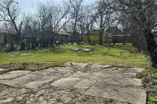 2507 Prince St, Victoria, TX 77901 - Photo 1