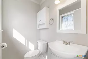 703 S 13th St, Copperas Cove, TX 76522 - Photo 23