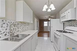 703 S 13th St, Copperas Cove, TX 76522 - Photo 13