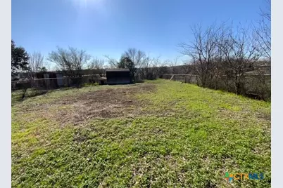 2071 Eastman Avenue, New Braunfels, TX 78130 - Photo 5