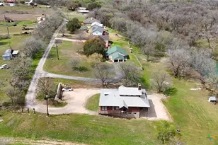 398 Redbird Ln, Kingsbury, TX 78638 - Photo 45