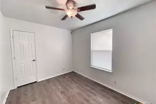 236 Alves Ln, New Braunfels, TX 78130 - Photo 9