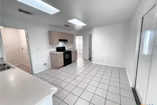 236 Alves Ln, New Braunfels, TX 78130 - Photo 5