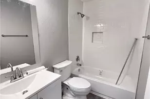 238 Alves Ln, New Braunfels, TX 78130 - Photo 9