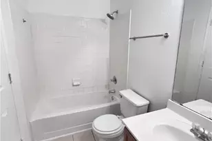 238 Alves Ln, New Braunfels, TX 78130 - Photo 5