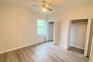 521 Dukeway, Universal City, TX 78148 - Photo 5