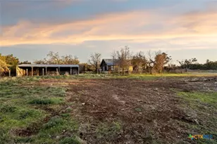 3003 Old Red Ranch Rd, Dripping Springs, TX 78620 - Photo 17