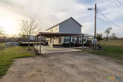 917 County Road 664, Devine, TX 78016 - Photo 39