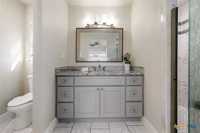 917 County Road 664, Devine, TX 78016 - Photo 21