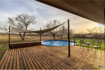 917 County Road 664, Devine, TX 78016 - Photo 33