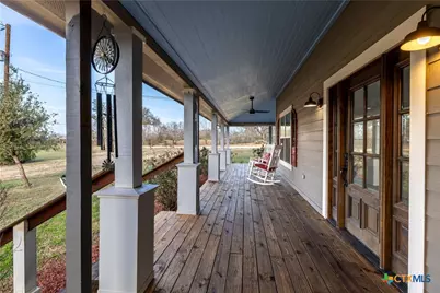 917 County Road 664, Devine, TX 78016 - Photo 5