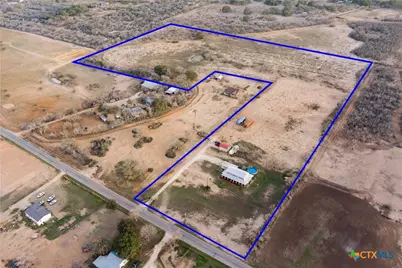 917 County Road 664, Devine, TX 78016 - Photo 3
