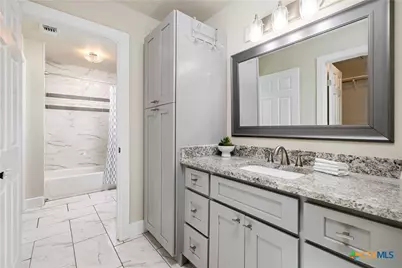 917 County Road 664, Devine, TX 78016 - Photo 27