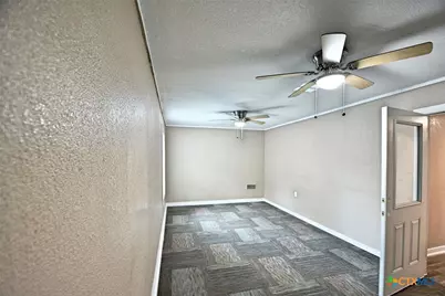 1111 N Walnut Avenue #301, New Braunfels, TX 78130 - Photo 3