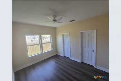 410 W Trinity Street, Luling, TX 78648 - Photo 9