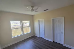 410 W Trinity St, Luling, TX 78648 - Photo 9