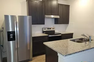 559 Dakota Crk, New Braunfels, TX 78130 - Photo 9