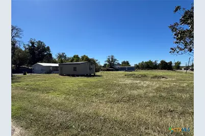 301 Judge Hailey Drive, Lott, TX 76656 - Photo 3