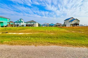 44 Kingfisher St, Port O'Connor, TX 77982 - Photo 1