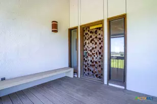 107 W Taylor Ave, Port O'Connor, TX 77982 - Photo 13