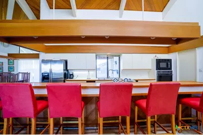 107 W Taylor Avenue, Port O'Connor, TX 77982 - Photo 7