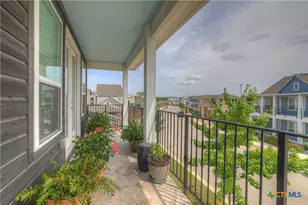 605 Creekside Cmn, New Braunfels, TX 78130 - Photo 7