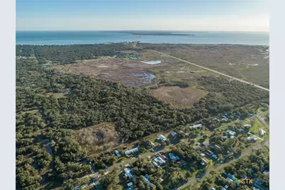 6498 Hwy 35 N, Rockport, TX 78382 - Photo 5