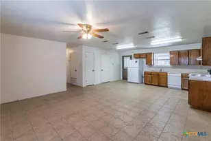 1001 Cherokee Trail, Kempner, TX 76539 - Photo 3