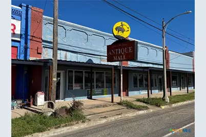 208 E Gassaway, Lott, TX 76656 - Photo 3