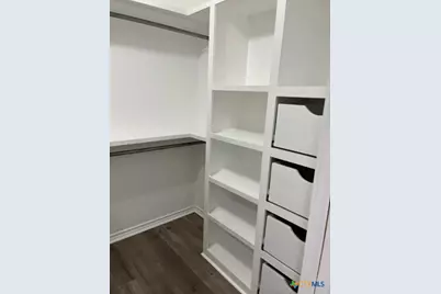 615 Hoskins Broadway Street, El Campo, TX 77437 - Photo 9