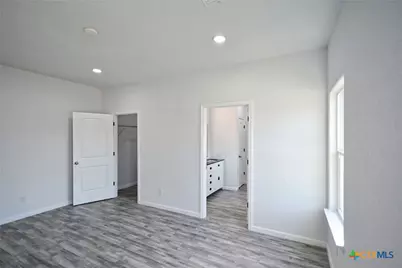 1234 Clearcreek Drive, Canyon Lake, TX 78133 - Photo 31