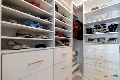 527 Round Valley Trail, Liberty Hill, TX 78642 - Photo 29