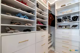 527 Round Vly Trl, Liberty Hill, TX 78642 - Photo 29